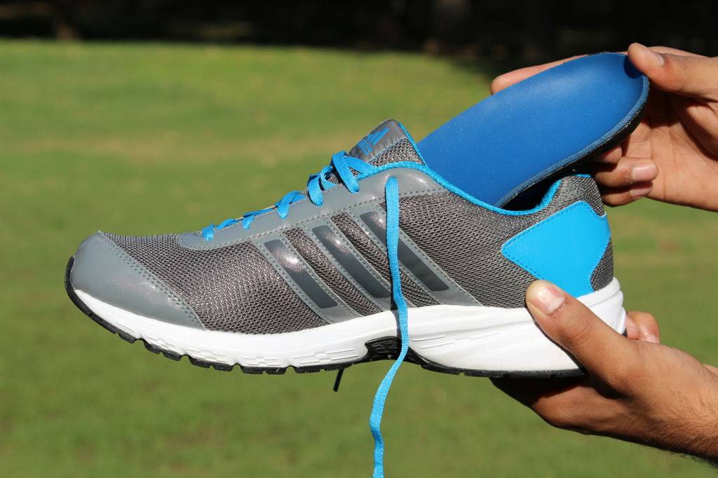 least expensive running shoes